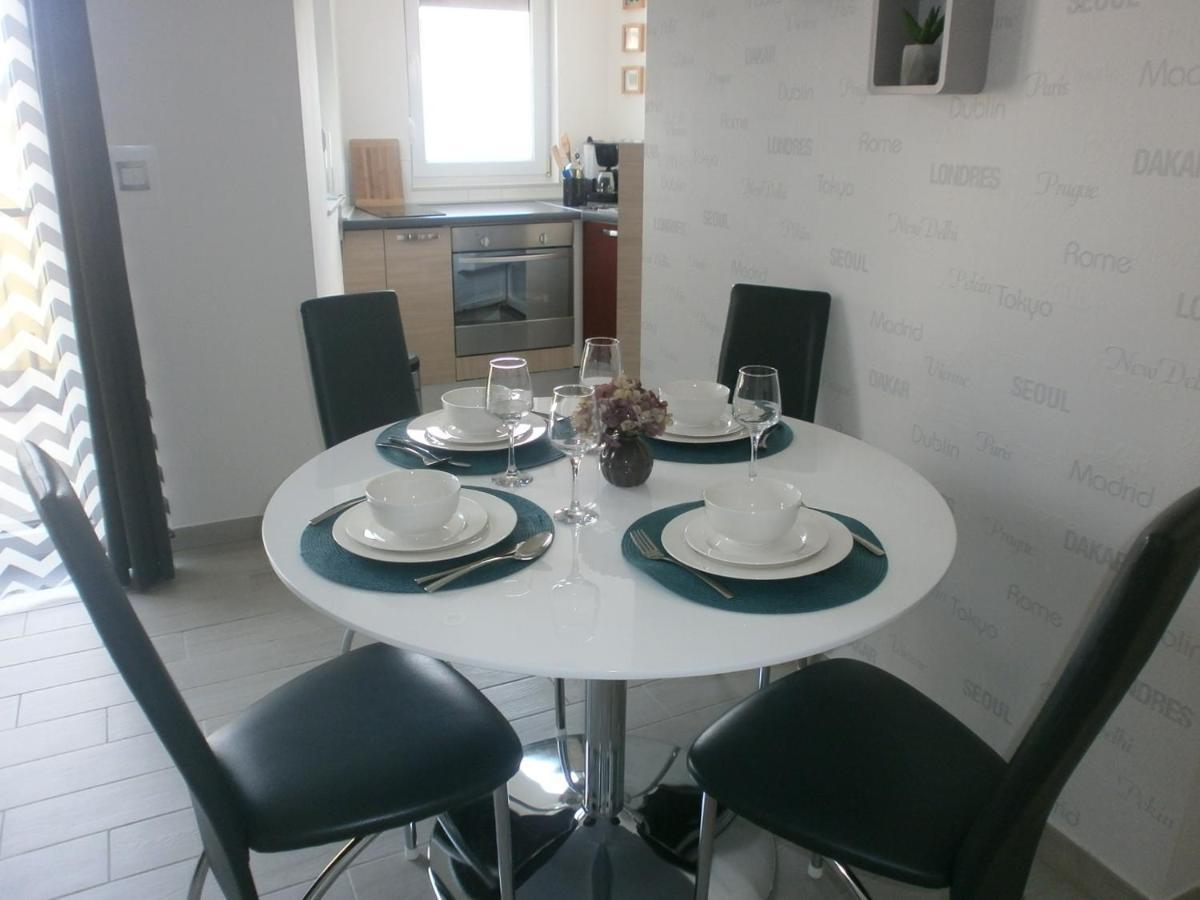 Apartment Royal Шибеник Екстер'єр фото